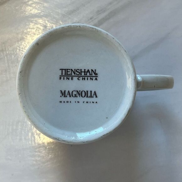 TIENSHAN | Magnolia Fine China Floral Mugs Set of 4 - Picture 2 of 7
